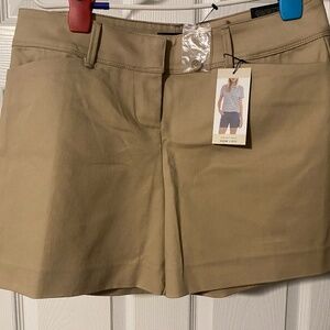 THE LIMITED WOMENS TAILORED SHORTS